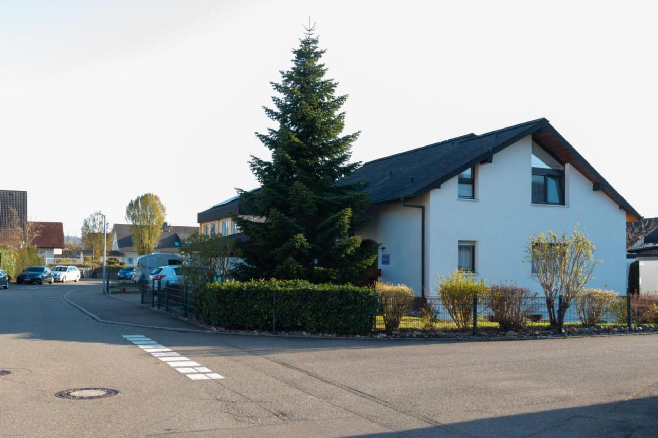 Ferienwohnung Angelika Degerfelden 外观 照片